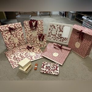 Sezane x Antoinette Poisson gift bag pouch envelope zip velvet set